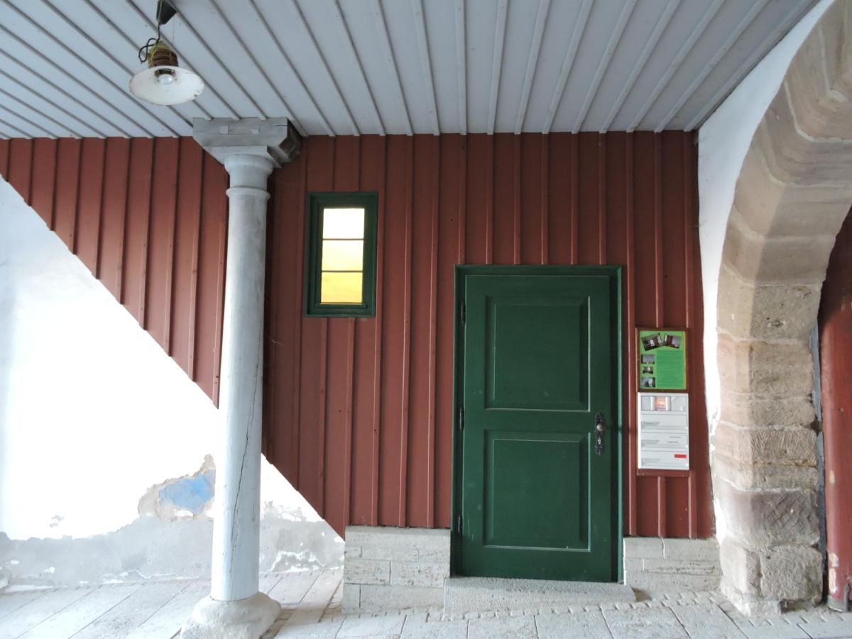 Turmstueble Im Torhaus Von 1545 Burgbernheim Exterior foto